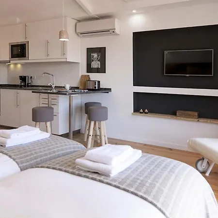 Bairro - By Lu Holidays Апартаменти *